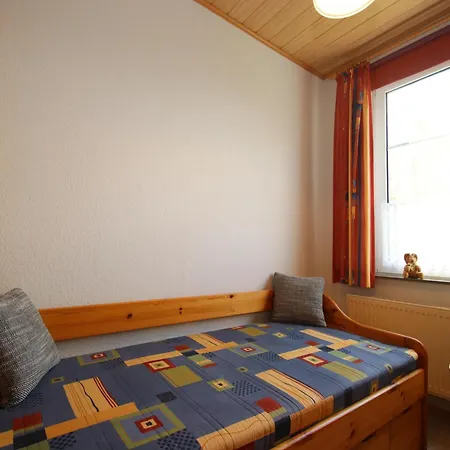 Reihenhaeuser In Strackholt, Cleaning Included Apartment