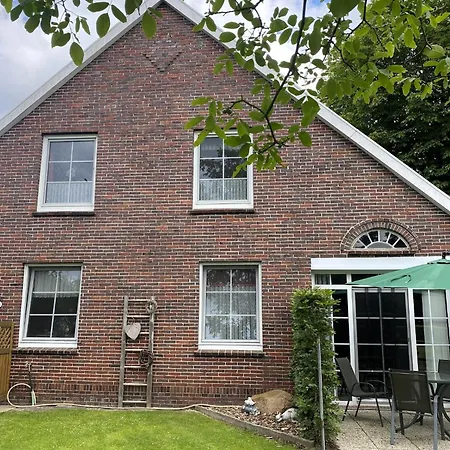 Reihenhaeuser In Strackholt, Cleaning Included * Grossefehn