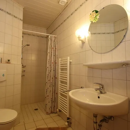 Apartment Reihenhaeuser In Strackholt, Cleaning Included Grossefehn
