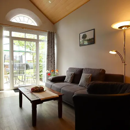 Reihenhaeuser In Strackholt, Cleaning Included