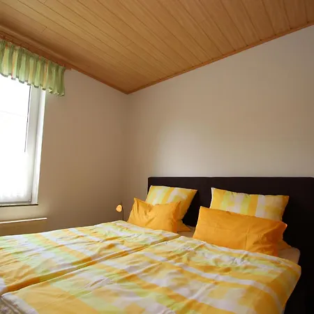 Reihenhaeuser In Strackholt, Cleaning Included Apartamento